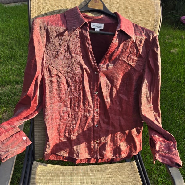 Coldwater Creek Red Metallic Shimmer Button Down Long Sleeve Shirt