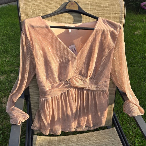 Maurices Women's Metallic Shimmer Long Sleeve V-Neck Twist Front Blouse Top Large