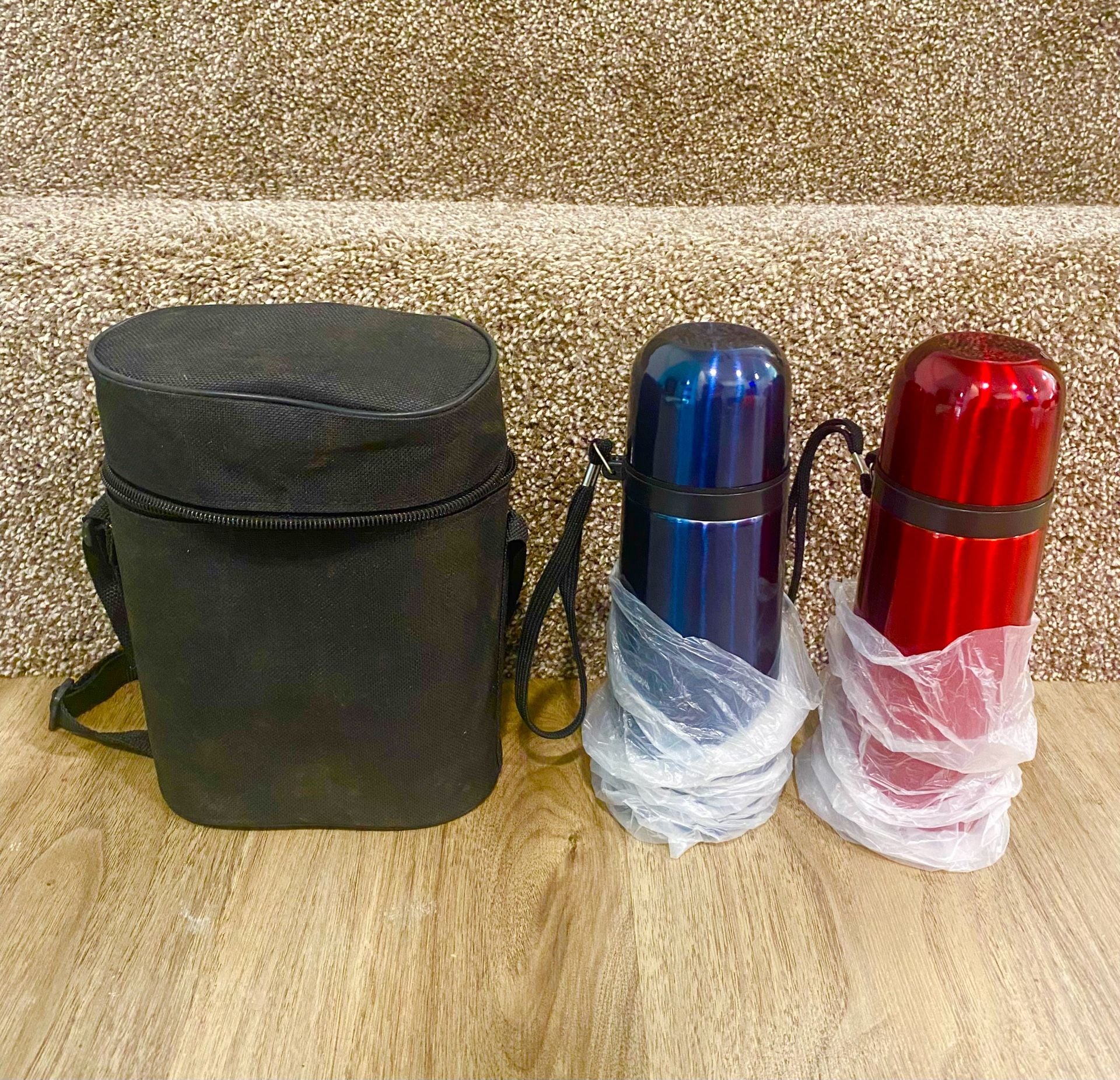 Thermos Travel Bottle Set With Case. 1