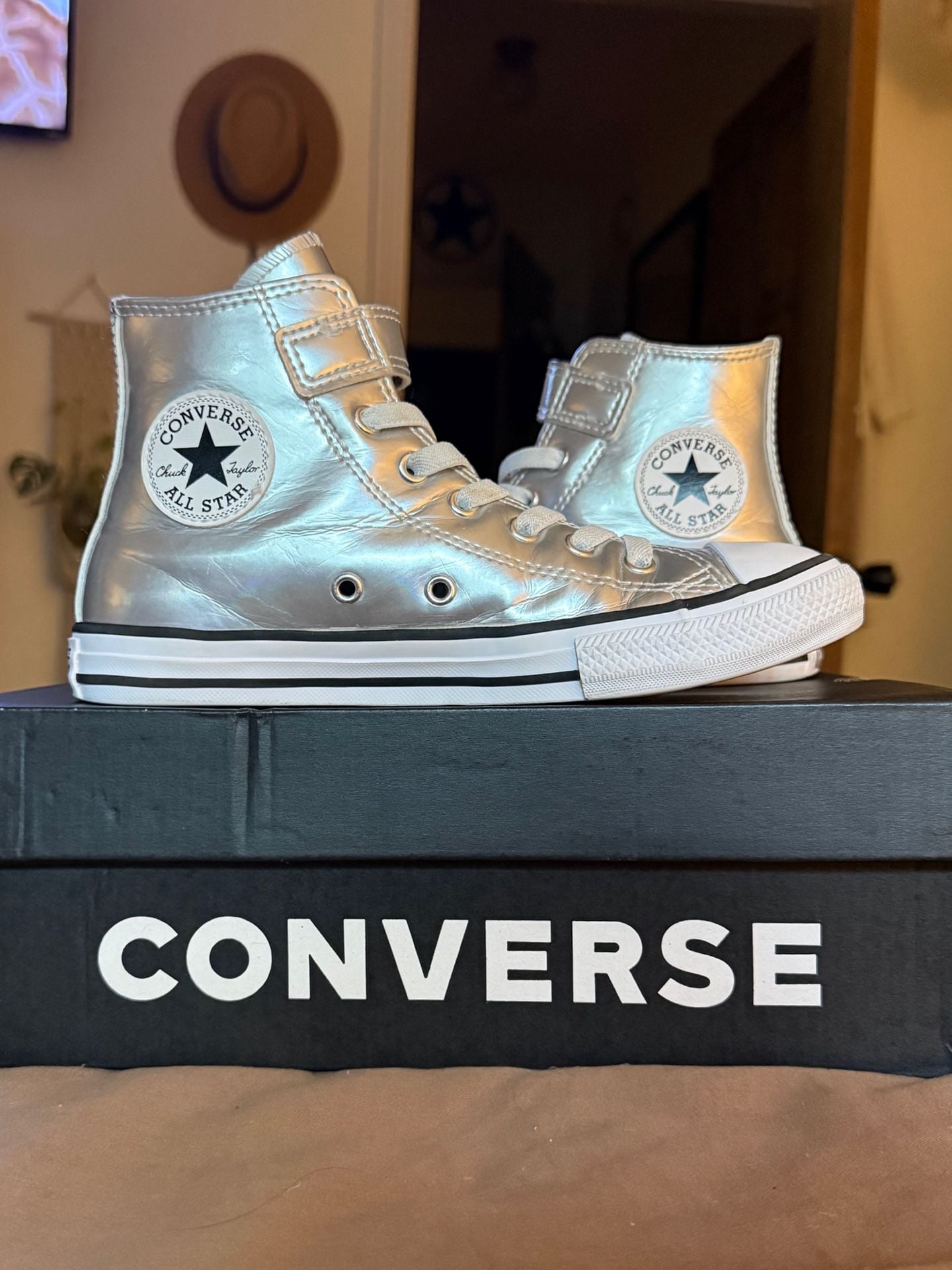 Converse Kids' Chuck Taylor All-Star Metallic Silver High Top Shoes 2