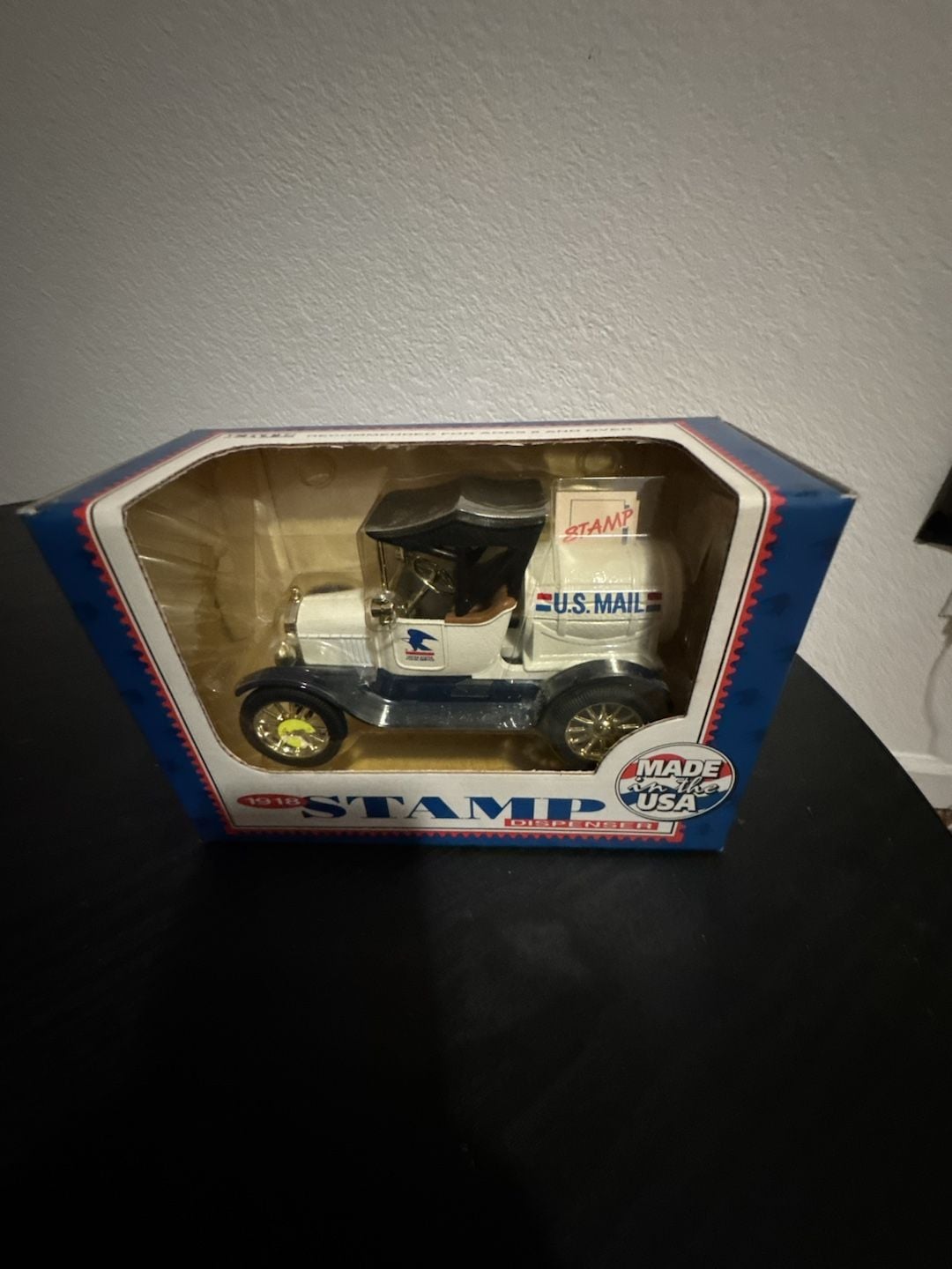 Vintage 1918 ERTL U.S. Mail Stamp Dispenser Ford Model T Diecast Vehicle 1