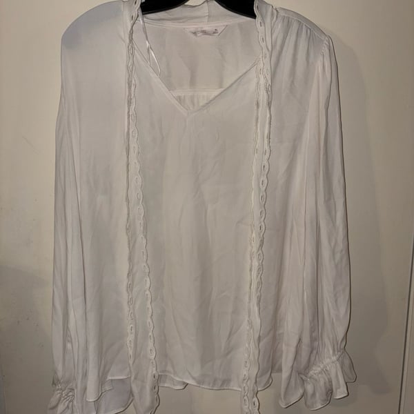 LC Lauren Conrad White Long Sleeve Blouse with Eyelet Trim and Ruffle Cuffs 