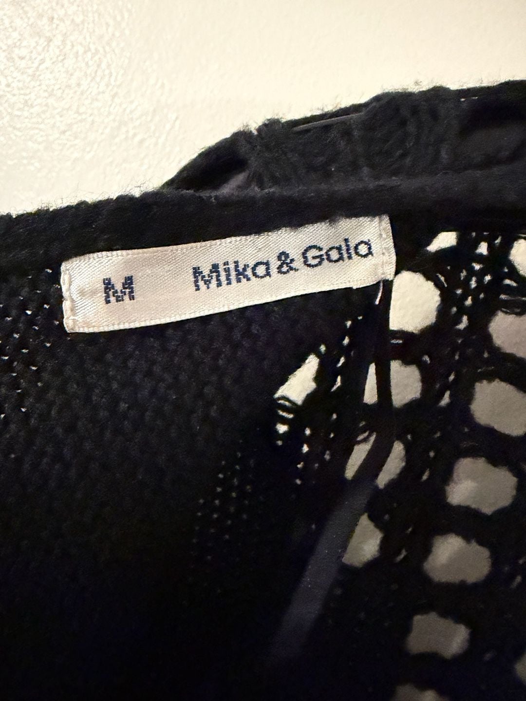 Mika & Gala Black Open-Knit V-Back Sweater 4