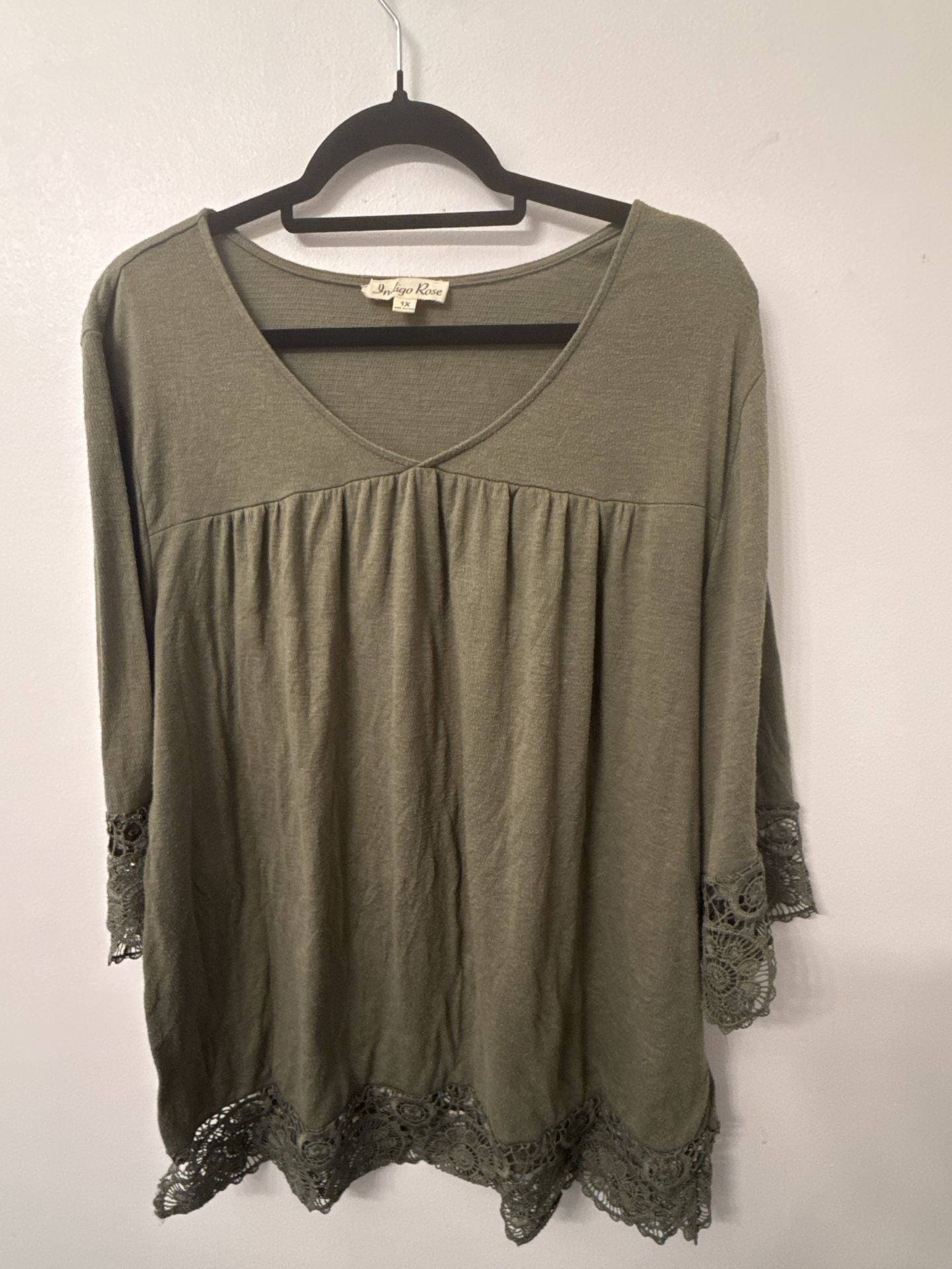 Indigo Rose Olive Green V-Neck 3/4 Sleeve Top with Lace Trim Size 1X 2