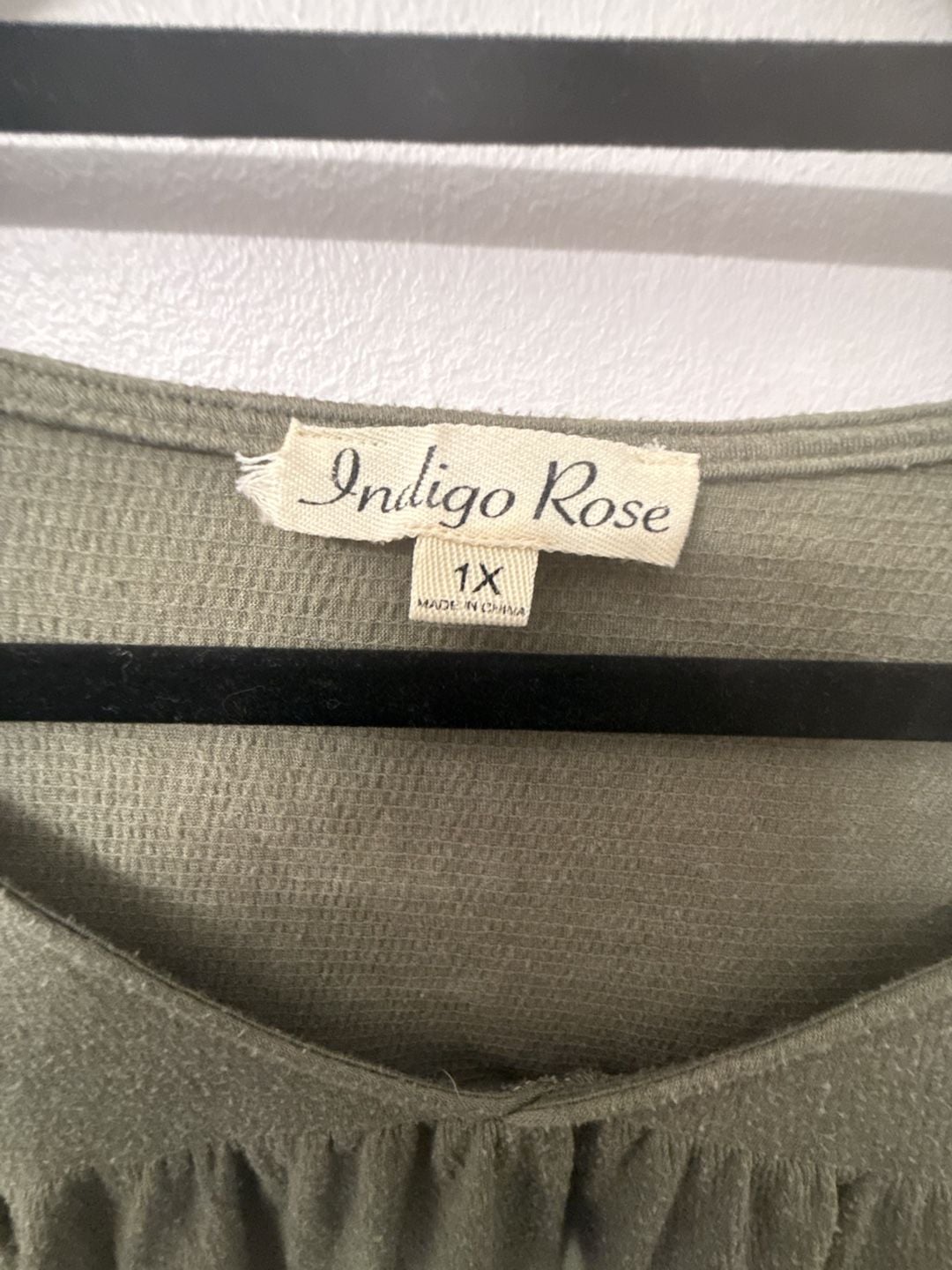 Indigo Rose Olive Green V-Neck 3/4 Sleeve Top with Lace Trim Size 1X 3