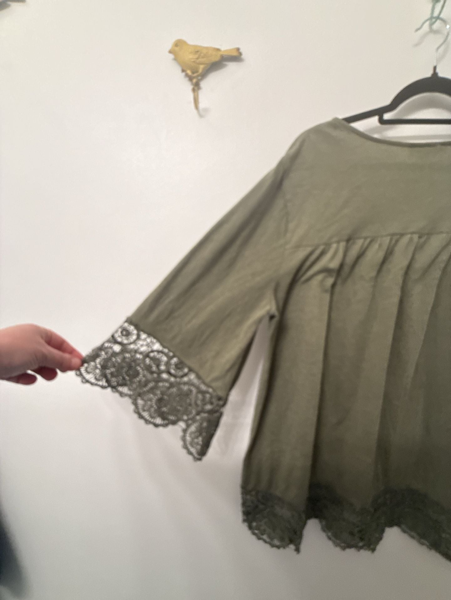 Indigo Rose Olive Green V-Neck 3/4 Sleeve Top with Lace Trim Size 1X 6