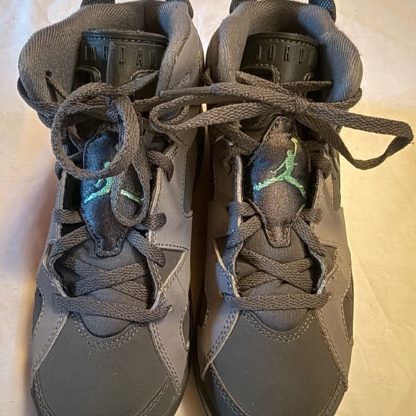 Air Jordan 6 Retro Green Glow GS Youth Size 3Y Cement Grey 543390-005

