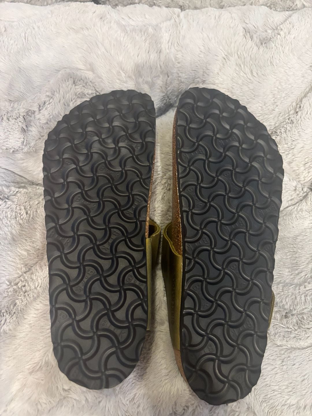 Birkenstock Gizeh Big Buckle Olive Oiled Leather Sandals Size 40 6