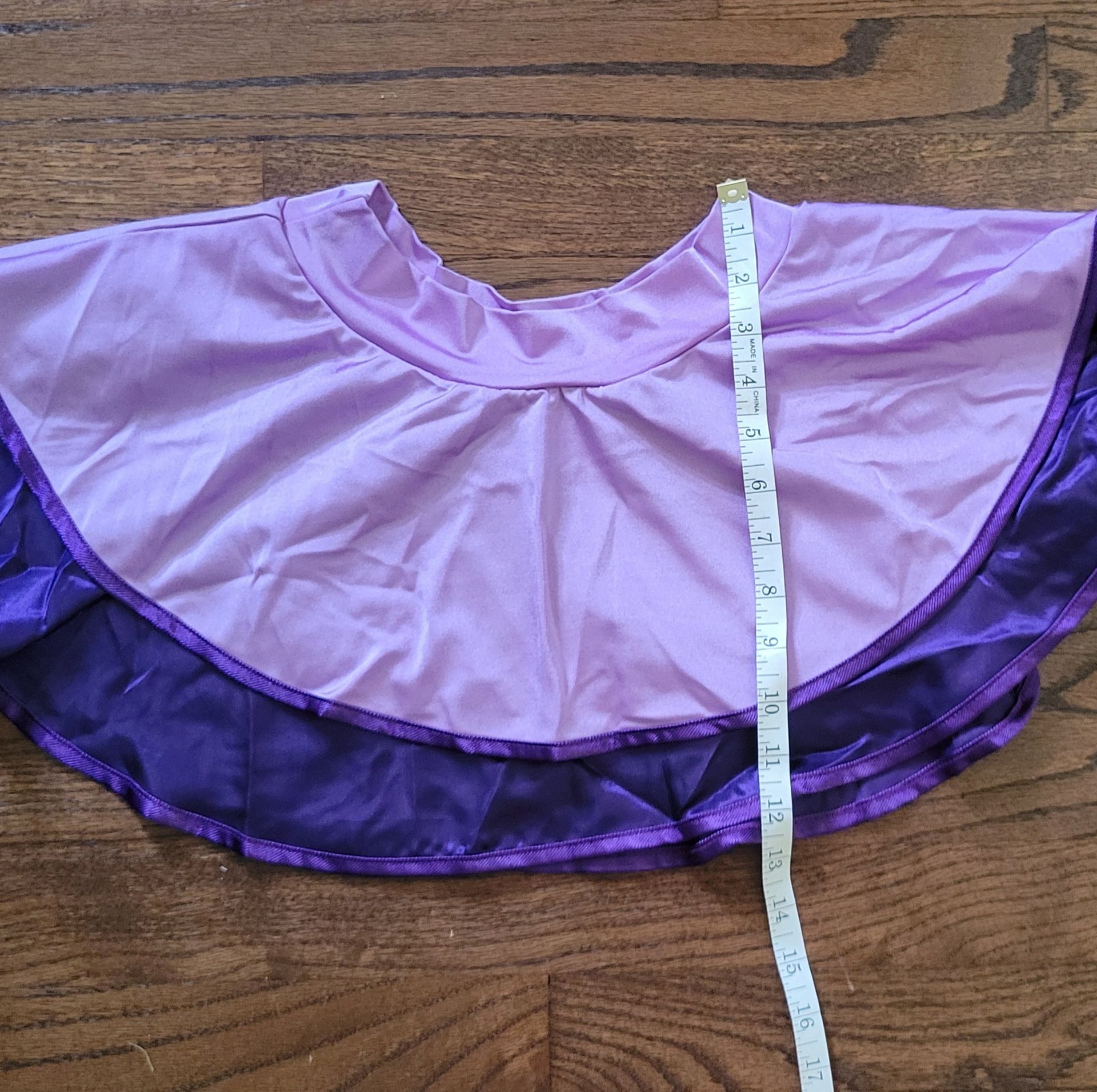 Jane Jetson XS Costume (crop top, skirt, wig) plus purple fish nets 3