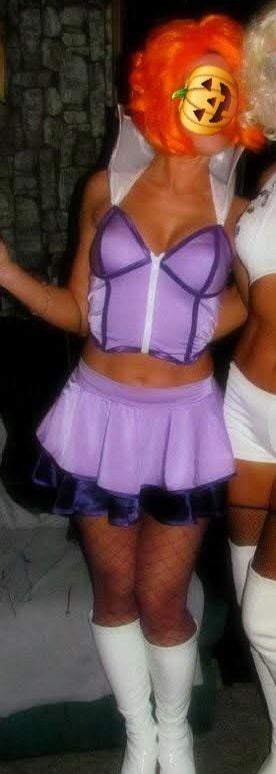 Jane Jetson XS Costume (crop top, skirt, wig) plus purple fish nets 9