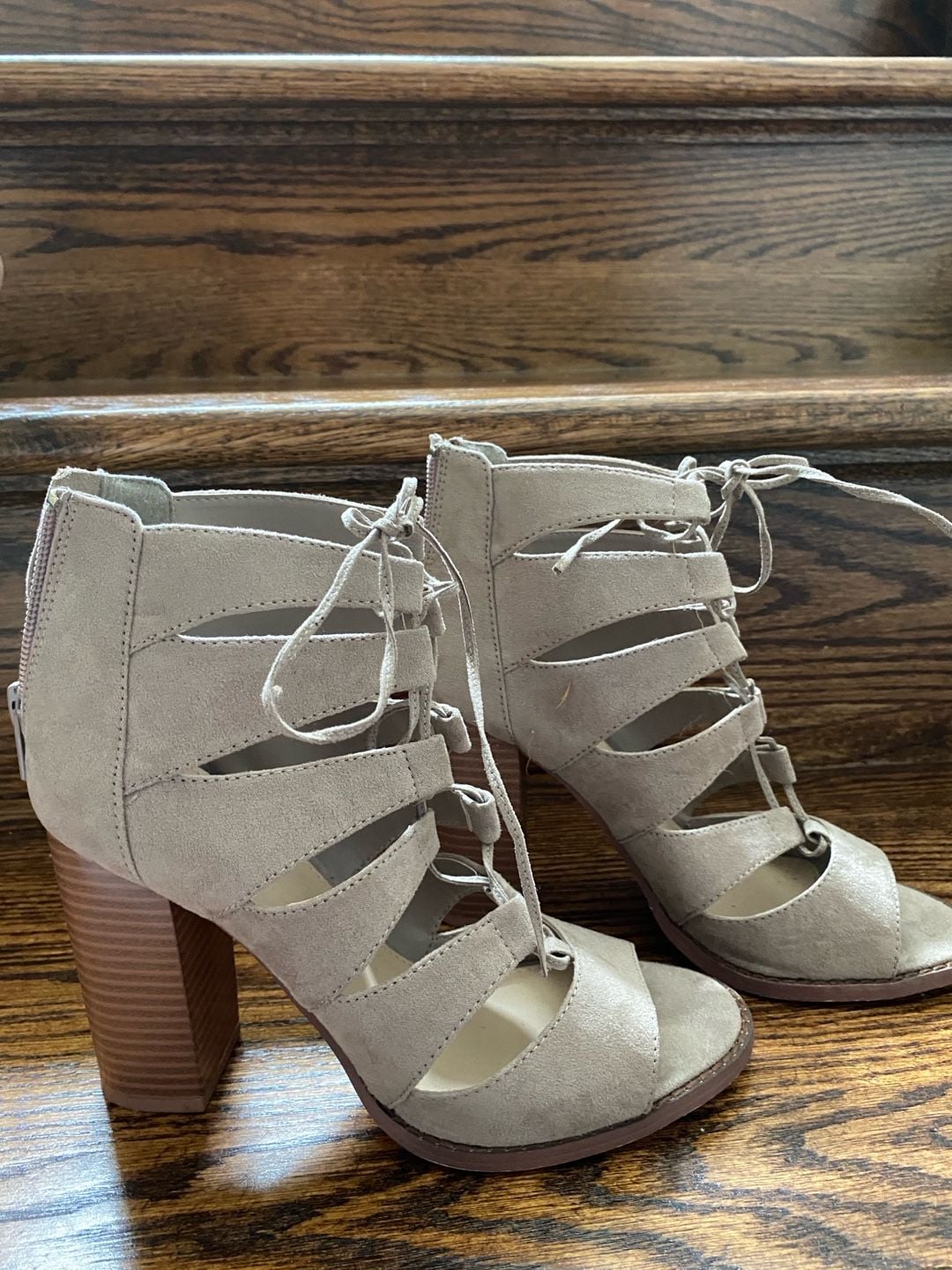 Forever 21 Shoes / Heels/Medi Lace Up - Open Toe Taupe Size 6 New 3