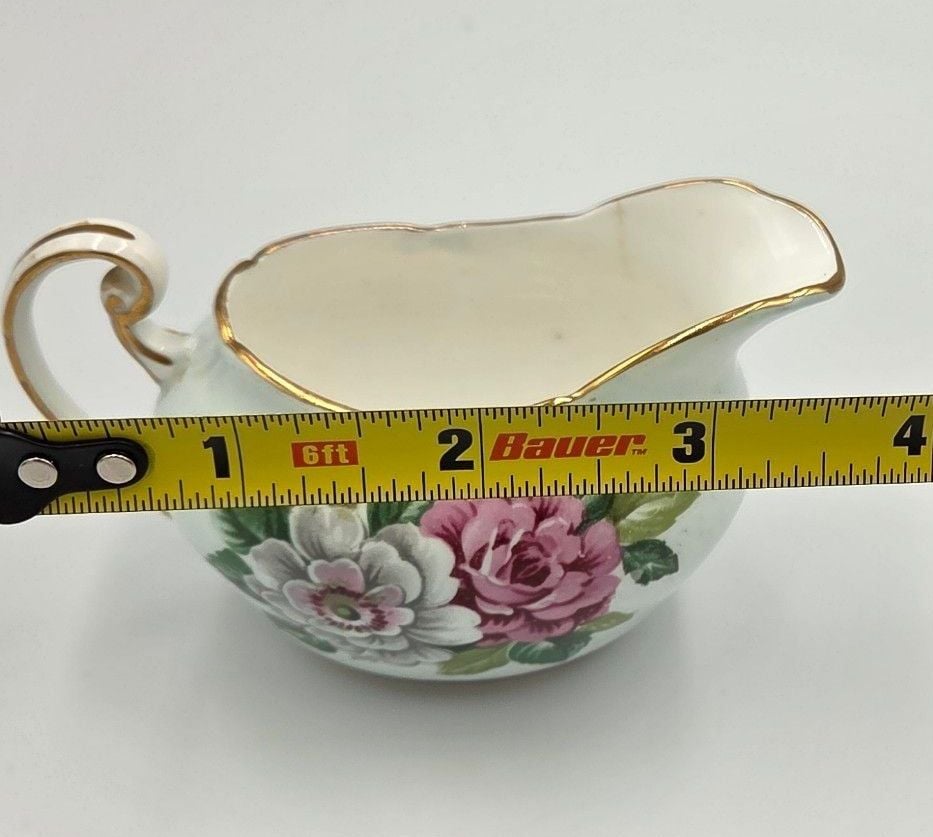 Paragon Fine Bone China Creamer with Pink and White Roses and Gold Gilt 8