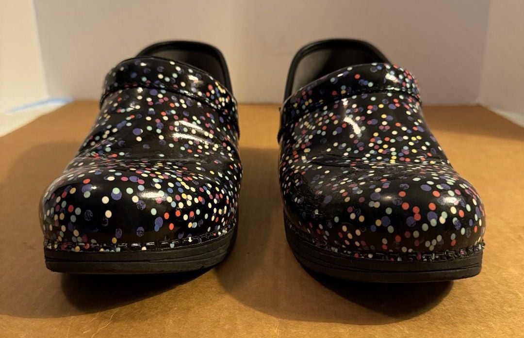 Dansko LT Pro Confetti Patent Leather Clogs Nursing Shoes Size 41 3