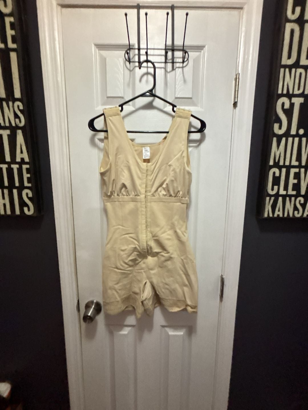 Beige Full Body Shaper Fajas Shapewear Bodysuit with Zipper and Shorts Size XL 2