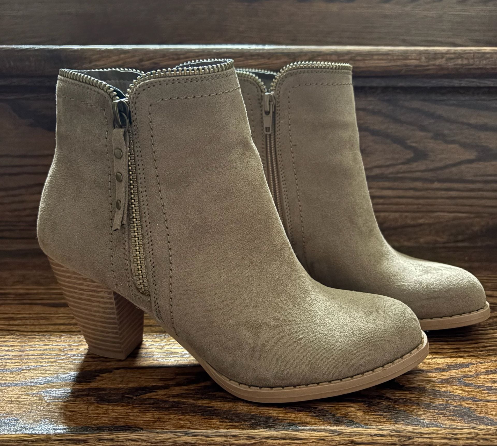 JustFab Taupe Faux Suede Side-Zip Block Heel Ankle Booties with Collar Zipper
2