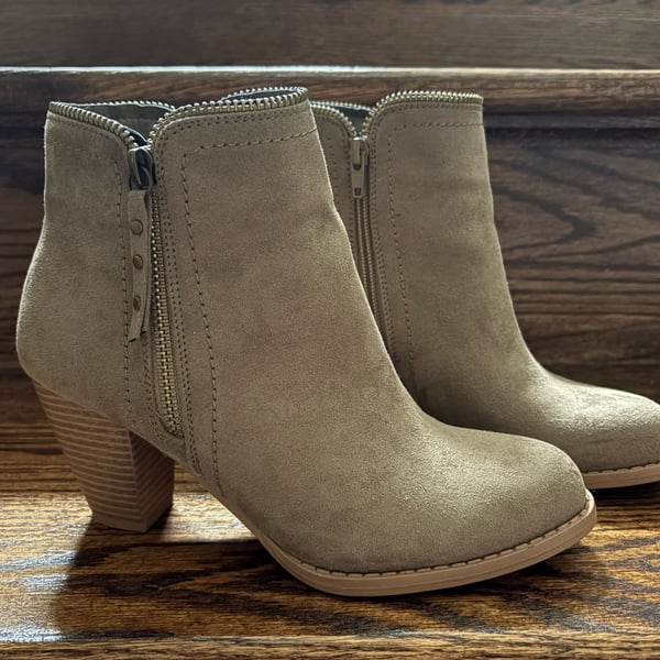 JustFab Taupe Faux Suede Side-Zip Block Heel Ankle Booties with Collar Zipper
