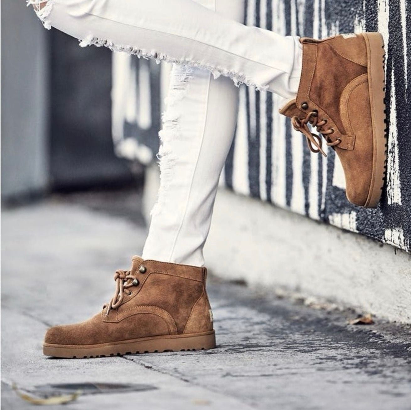UGG Women's Bethany Lace Up Sheepskin Chukka Booties Chestnut Suede 6