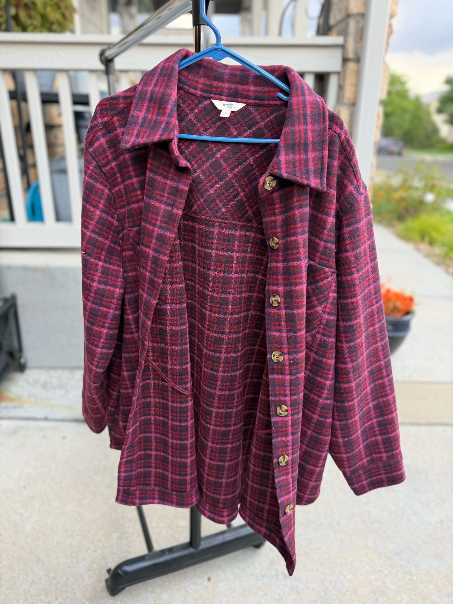 Terra & Sky Women's Plus Size Plaid Button Down Shacket Jacket 3