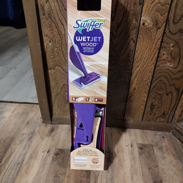 Swiffer WetJet Wood Mopping Kit Starter Kit