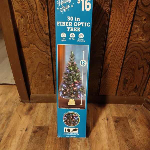 Holiday Style 30 In Fiber Optic Tree Green 68 Tips LED Lights