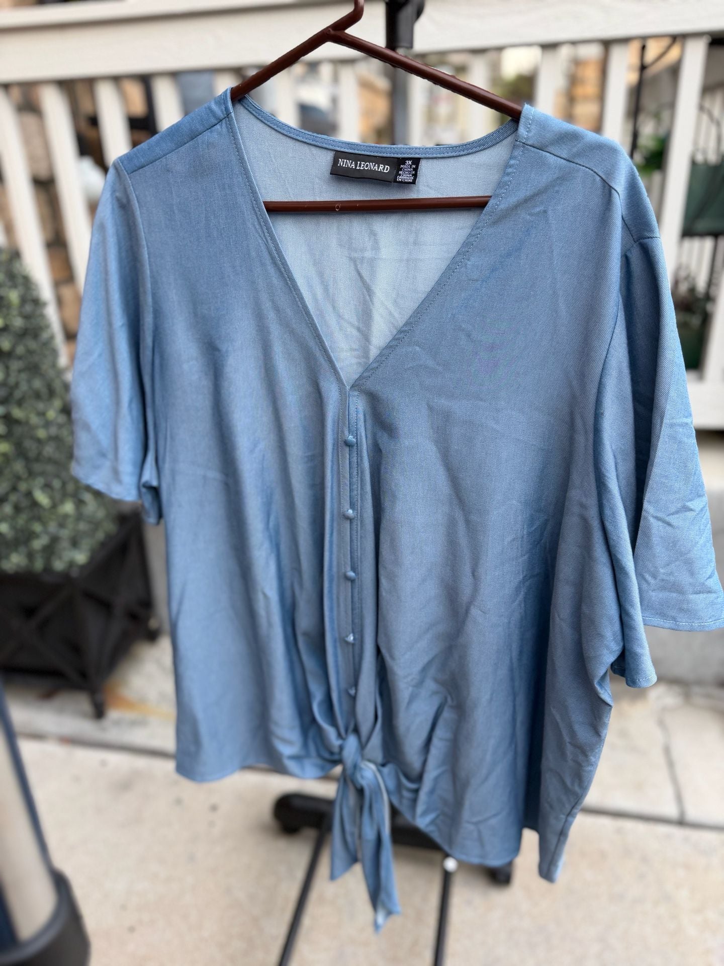 Nina Leonard V-Neck Short Sleeve Button-Down Tie Front Top Blue Size 3X 2
