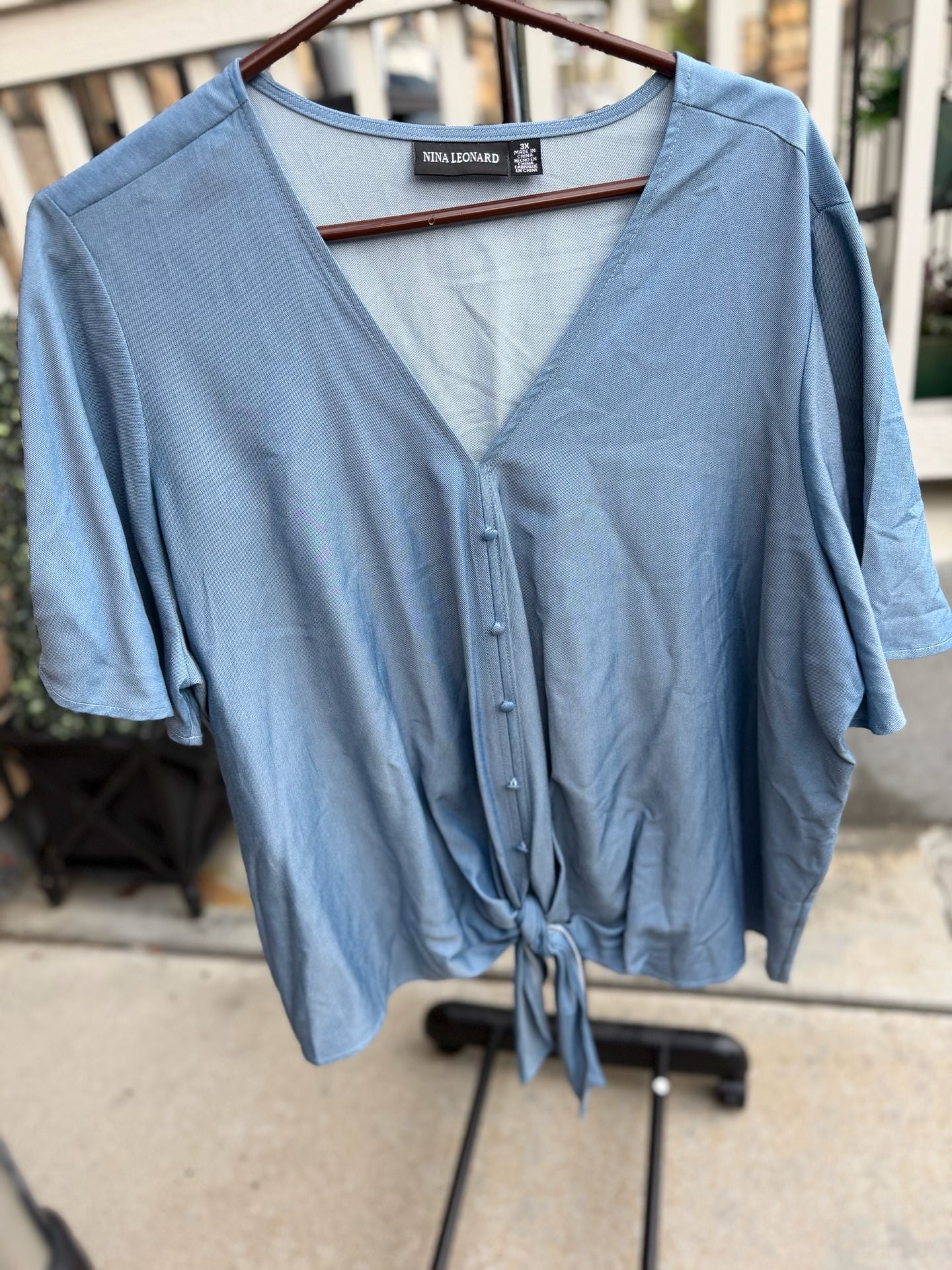Nina Leonard V-Neck Short Sleeve Button-Down Tie Front Top Blue Size 3X 3