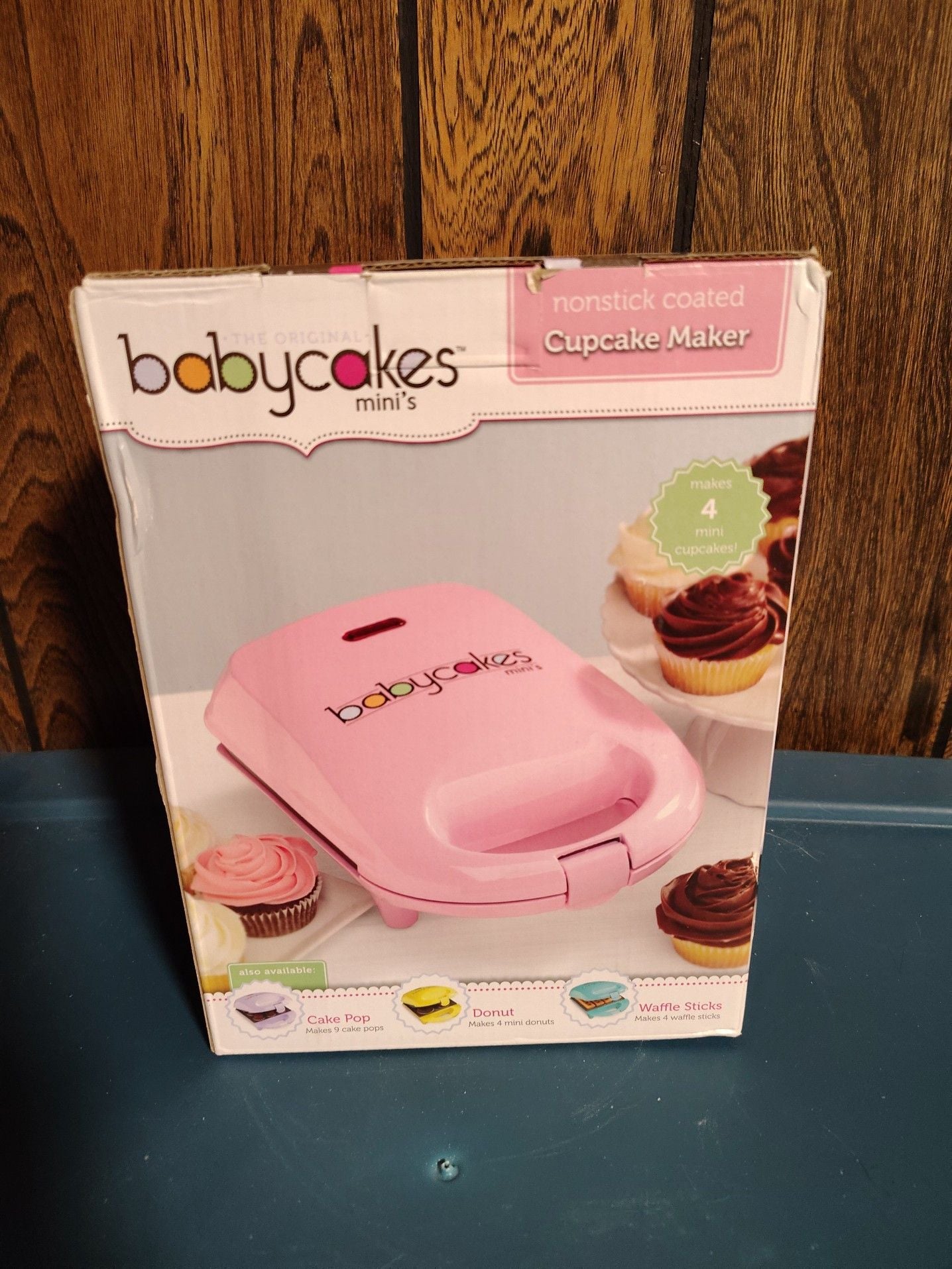 Babycakes Nonstick Coated Pink Mini Cupcake Maker 2