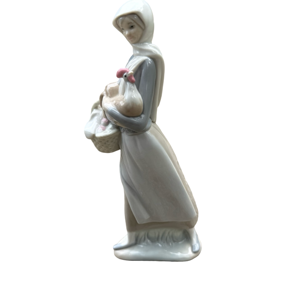 Lladro Porcelain Figurine Girl with Cockerel Rooster and Basket #4591
