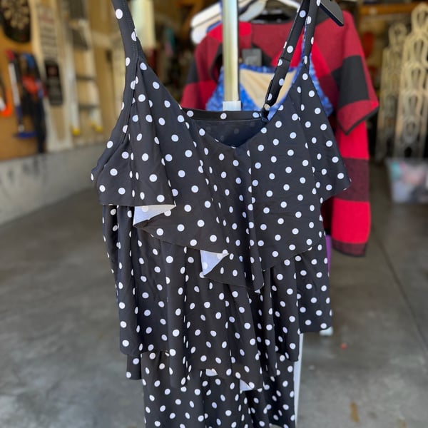 Swim 365 Black and White Polka Dot Tiered Ruffle Tankini Top Size 26