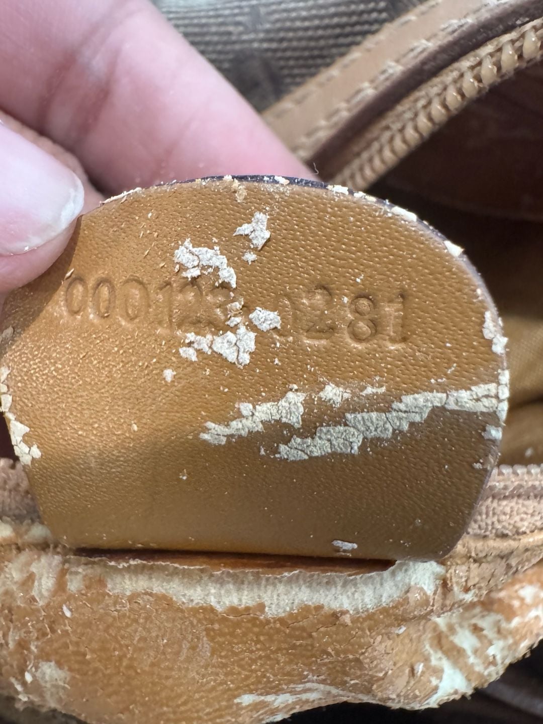 Vintage Gucci Micro GG Monogram Tan Leather Satchel Handbag 10