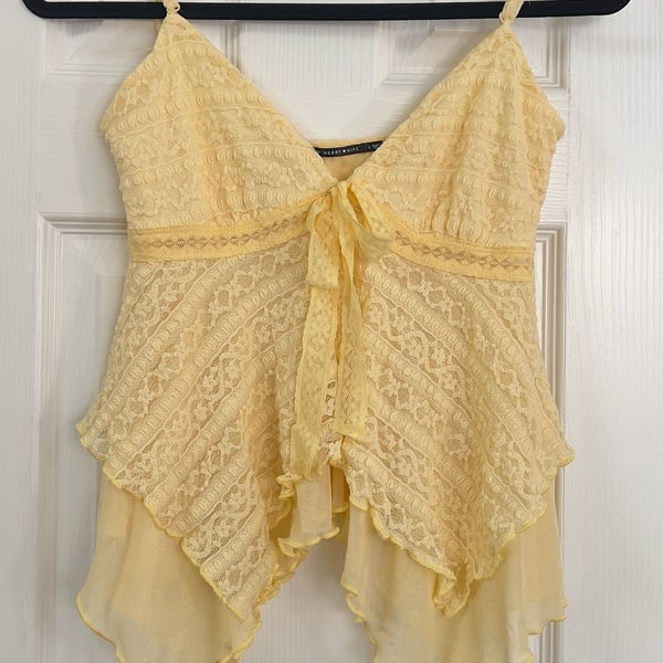 Heart + Hips Yellow Lace Asymmetric Tiered Ruffle Camisole Top Size L