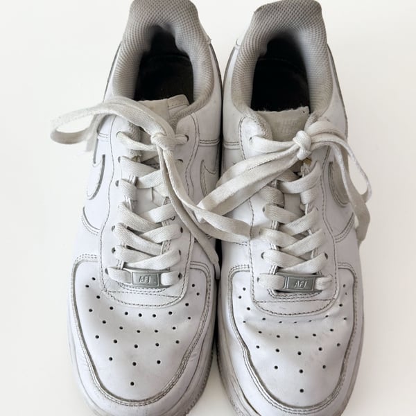 Nike Air Force 1 '07 Low Triple White Sneakers / women’s 8 / men’s 6.5