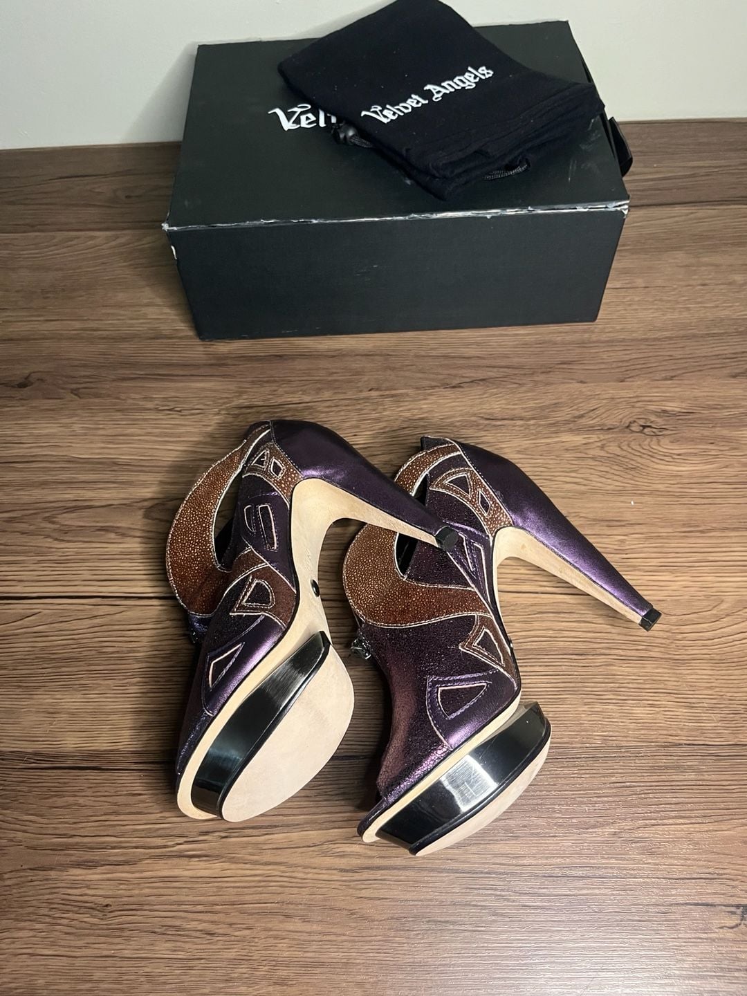 Velvet Angels Falcon Purple Glitter Leather Cutout Peep Toe Zip Heels Size 38 11