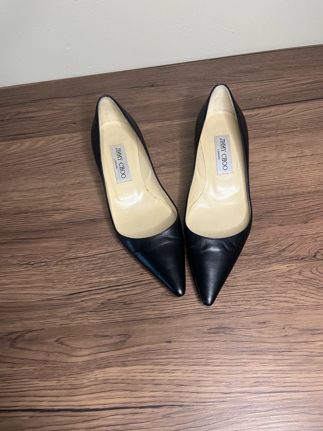 Jimmy Choo Black Leather Pointed Toe Kitten Heel Pumps Size 35 2