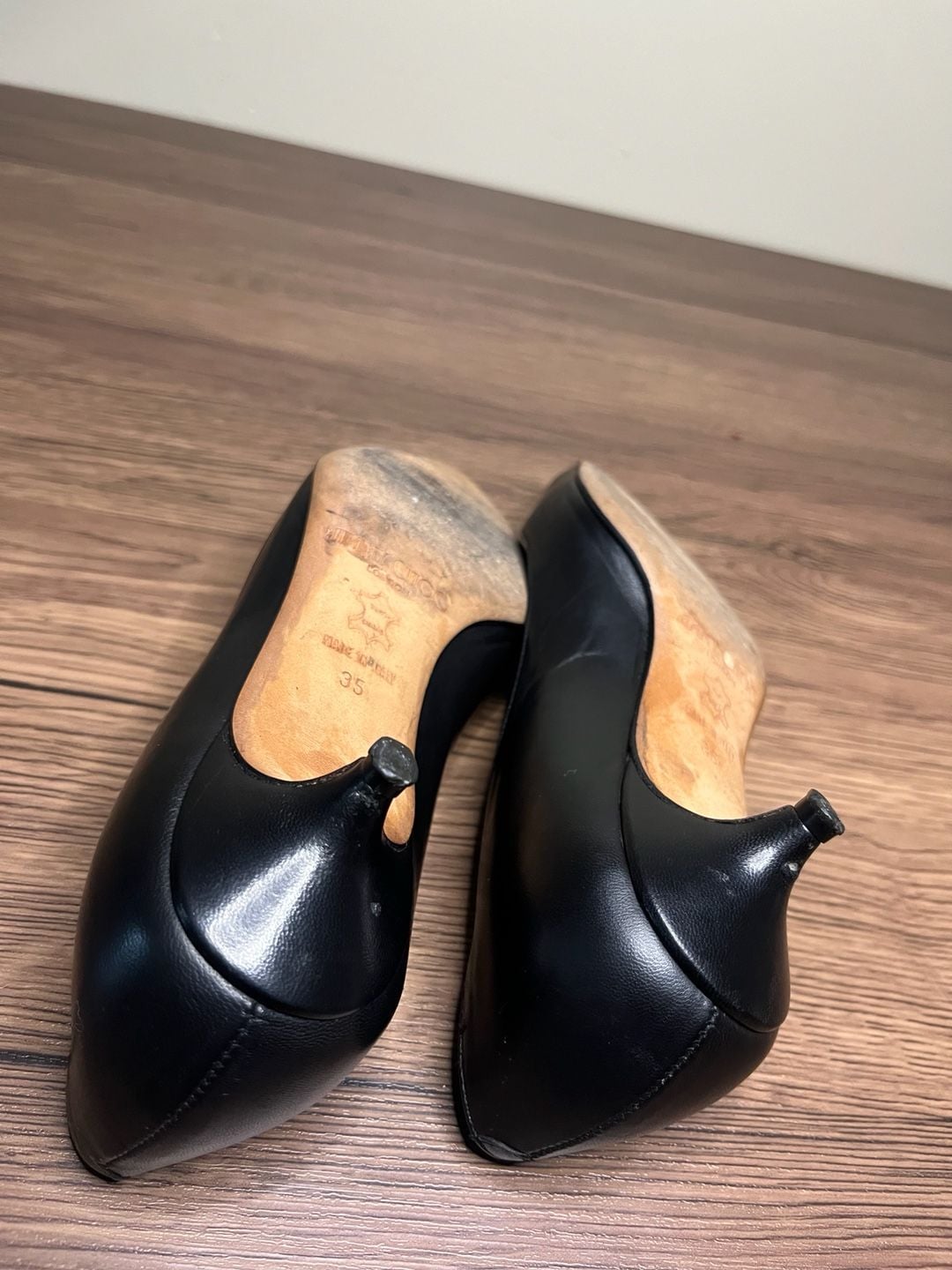 Jimmy Choo Black Leather Pointed Toe Kitten Heel Pumps Size 35 6