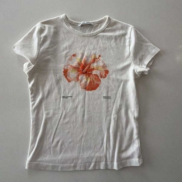 Bershka Hibiscus Flower Graphic White T-Shirt