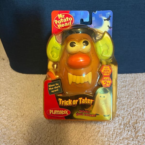 Playskool Mr. Potato Head Trick or Tater Halloween Toy Ghost Costume Glow Eyes