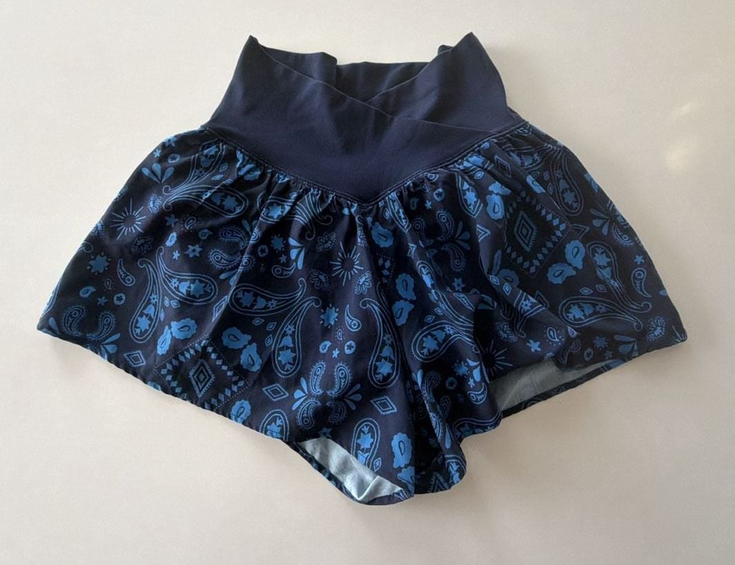 Offline by Aerie Real Me Flow Crossover Geometric Paisley Shorts 2