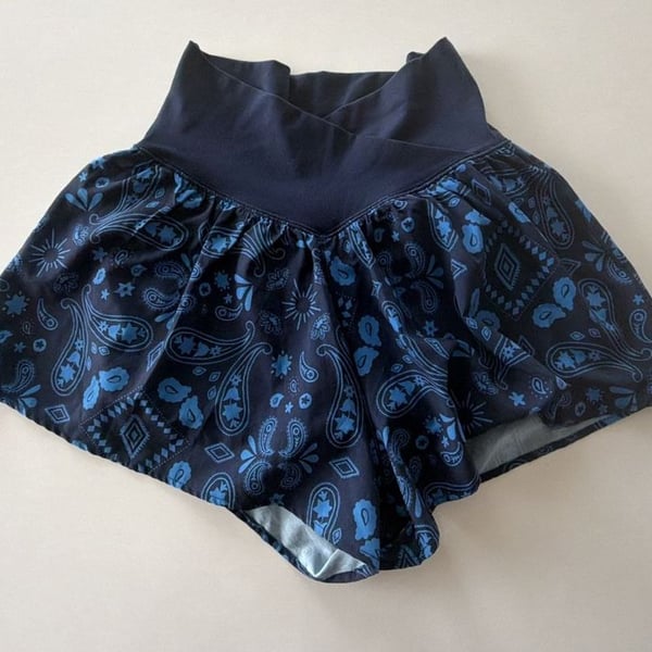 Offline by Aerie Real Me Flow Crossover Geometric Paisley Shorts