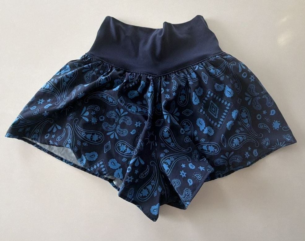 Offline by Aerie Real Me Flow Crossover Geometric Paisley Shorts 4