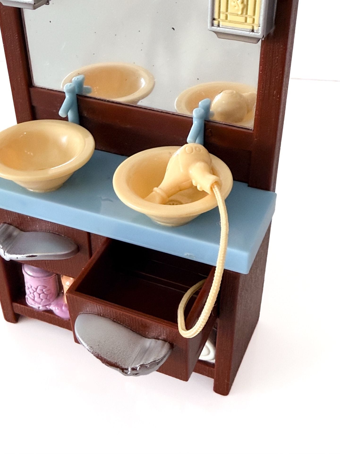 2008 Fisher-Price Loving Family Dollhouse Bathroom Vanity Double Sink Set 3