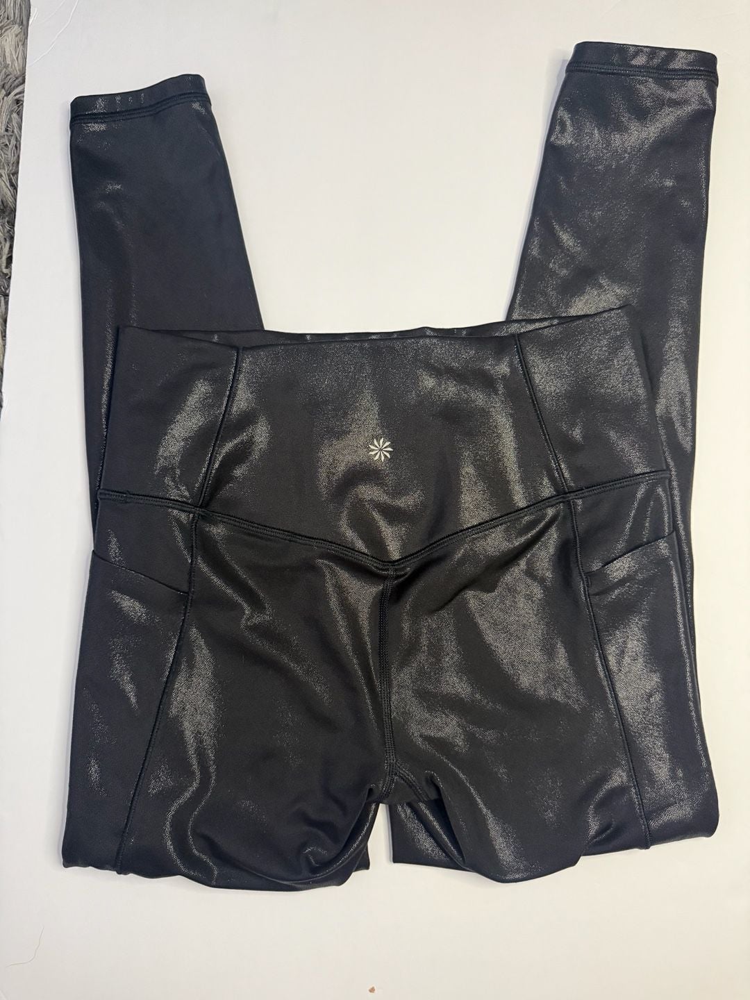 Athleta Salutation Stash Shine Tight Leggings Size S Black 2