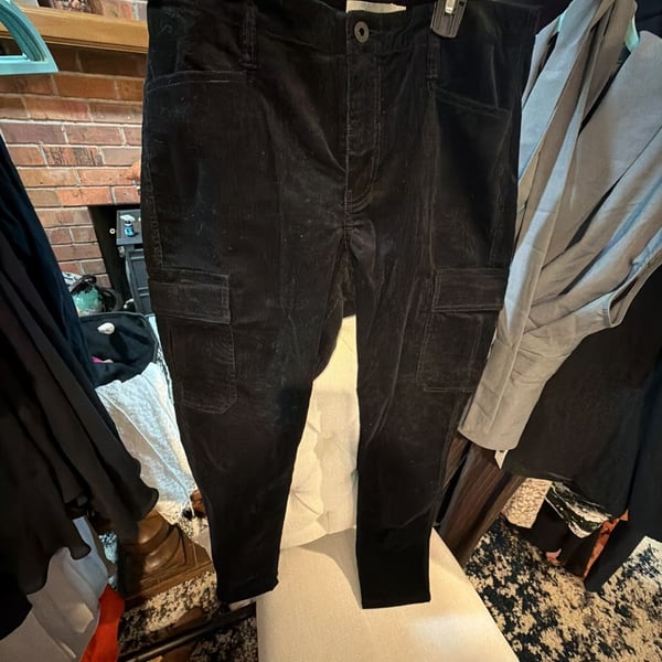 Vince Women's Black Corduroy Cargo Pants Size 10