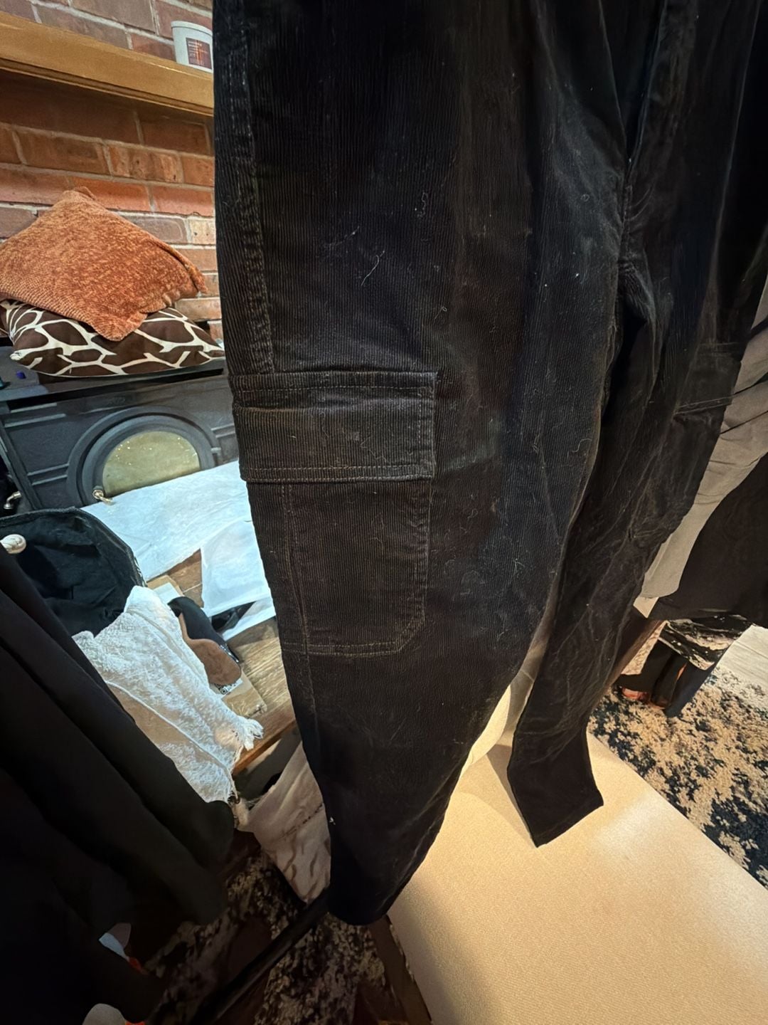 Vince Women's Black Corduroy Cargo Pants Size 10 3