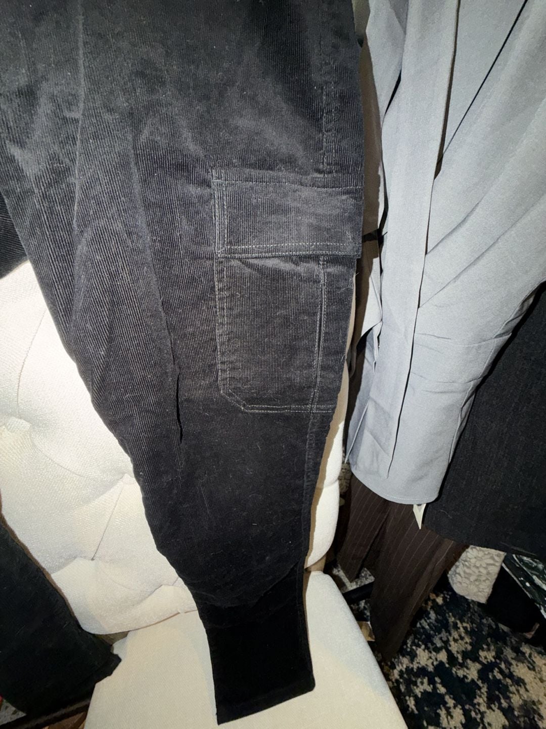 Vince Women's Black Corduroy Cargo Pants Size 10 6