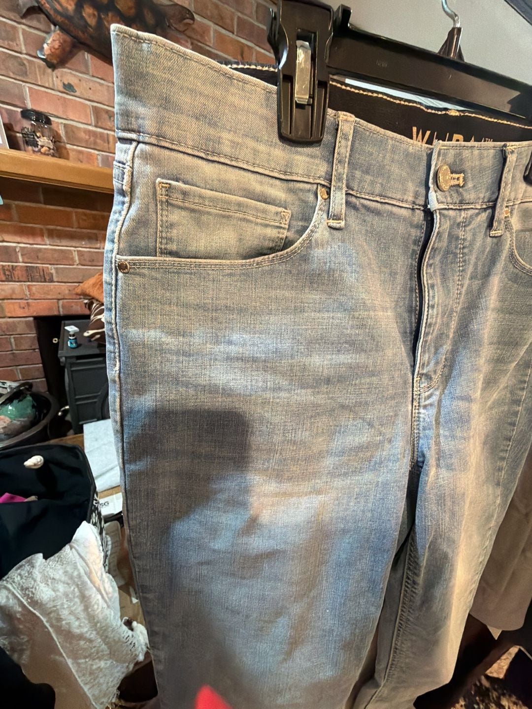 WHBM Light Wash Cropped Denim Jeans Size 8 3