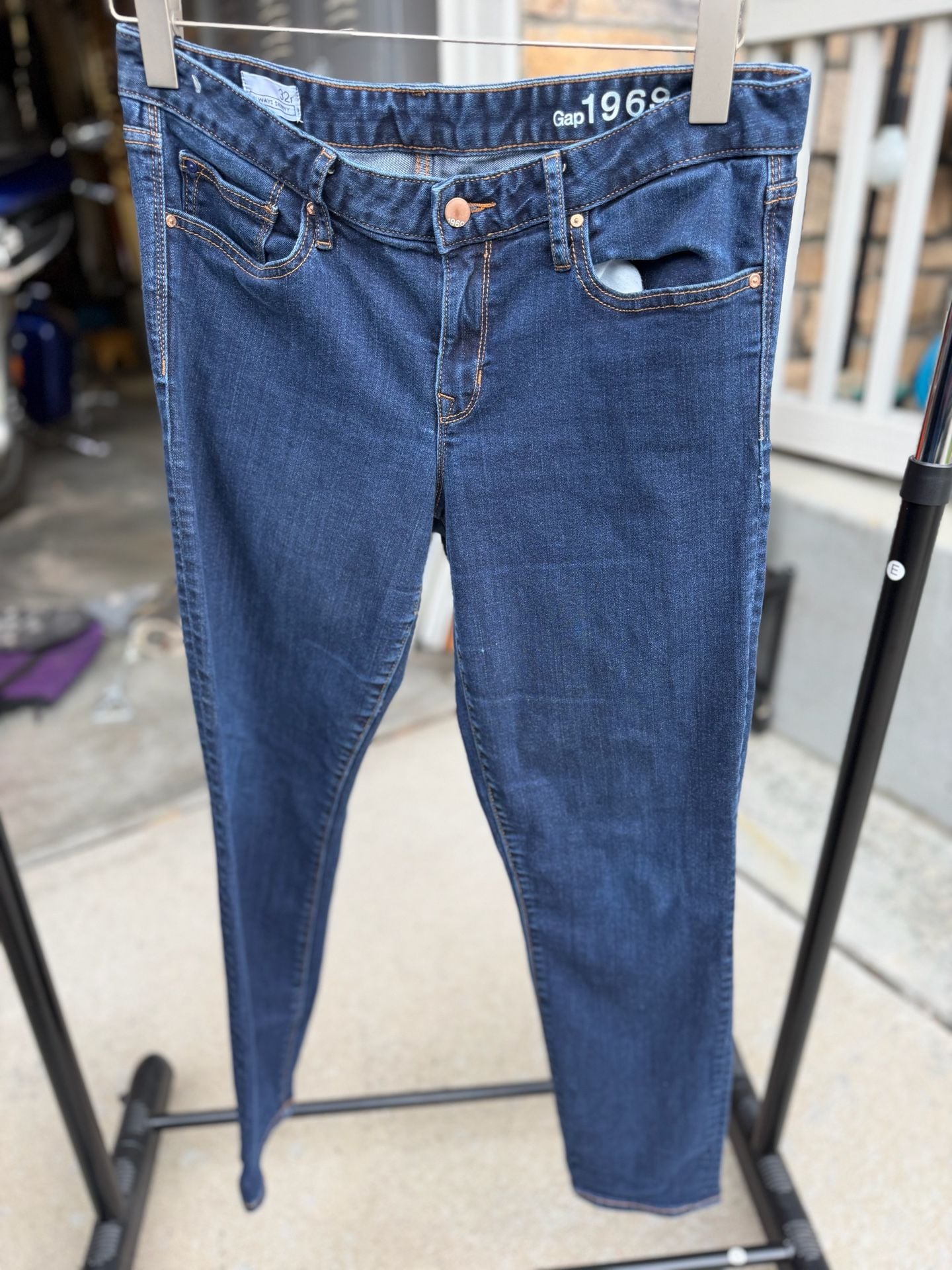 Gap 1969 Always Skinny Jeans Dark Wash Women's Size 32R 7