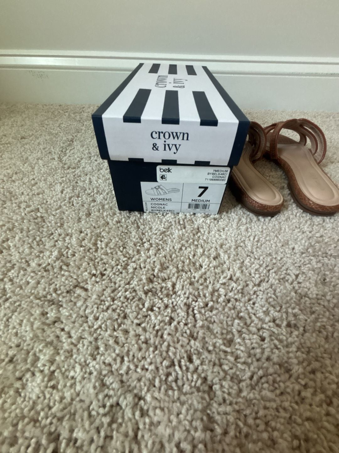 Crown & Ivy Brown Woven Slide Sandals 9