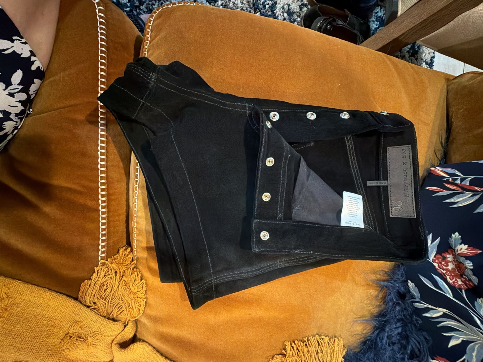 Rag & Bone Black Suede Shorts Size 26 7