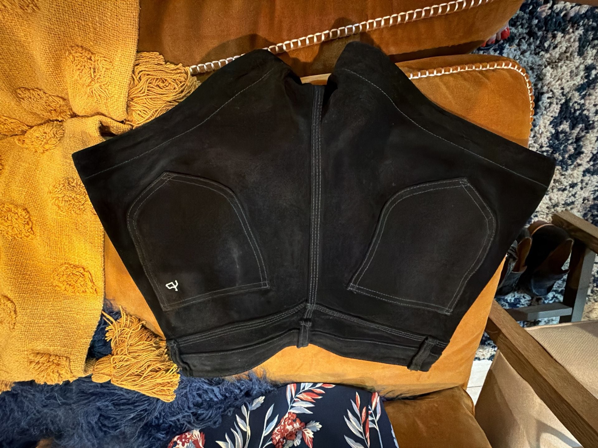 Rag & Bone Black Suede Shorts Size 26 9